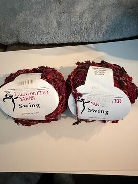 Trendsetter Yarns Swing Textured Yarn - Burgundy 2 skeins